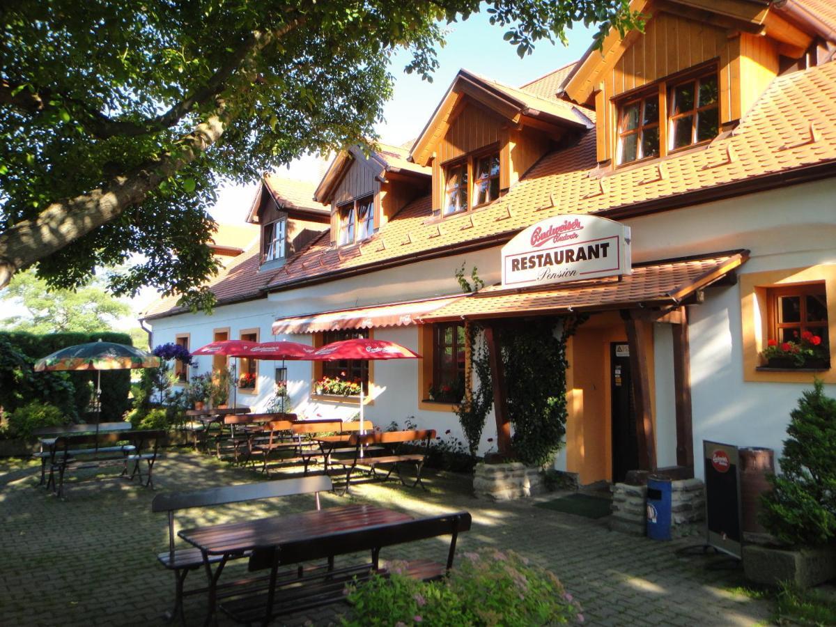 Pension & Restaurant U Konske Drahy Holkov Velešín Buitenkant foto