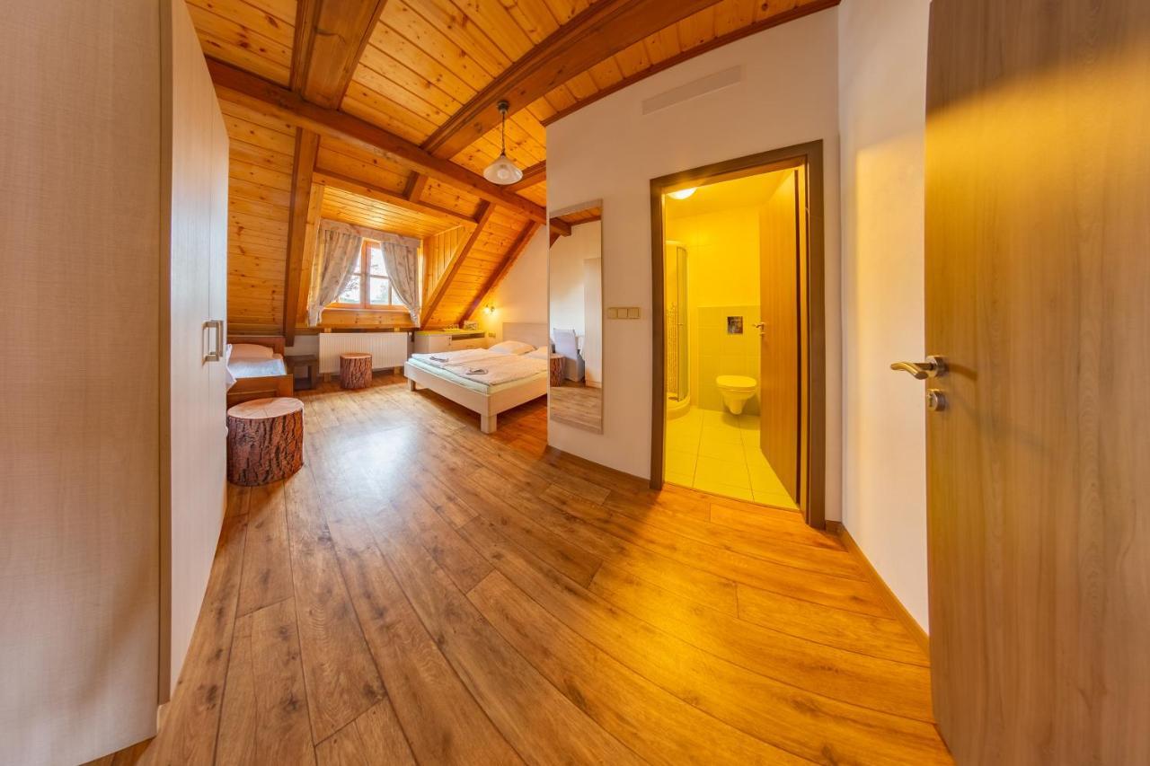 Pension & Restaurant U Konske Drahy Holkov Velešín Buitenkant foto